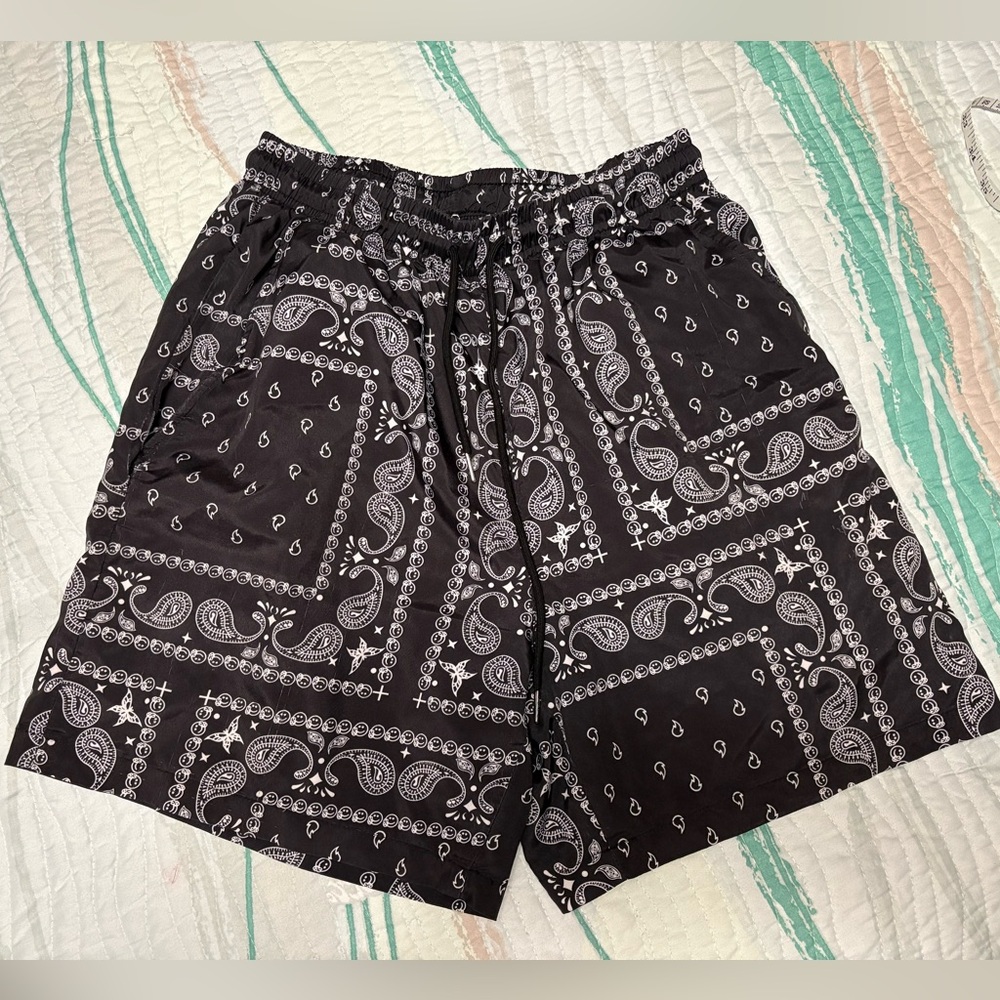 SHEIN Black Paisley Print Shorts